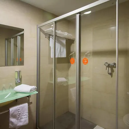 Hotel Oviedo Viella (Siero)