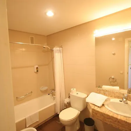 Hotel Oviedo Viella (Siero)