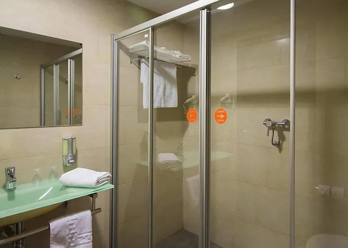 Hotel Oviedo Viella (Siero)