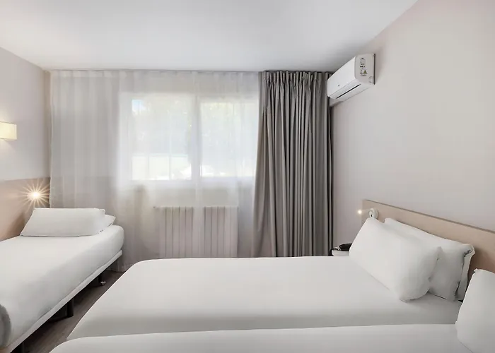 Hotel Oviedo Viella (Siero)